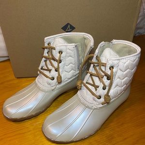Sperry winter boots